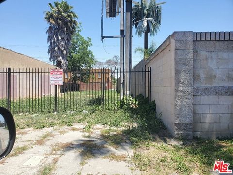 Photo of 485 W COMPTON Boulevard, Compton, CA 90220 (MLS # 20591420) Photo of 485 W COMPTON Boulevard, Compton, CA 90220 (MLS # 20591420)