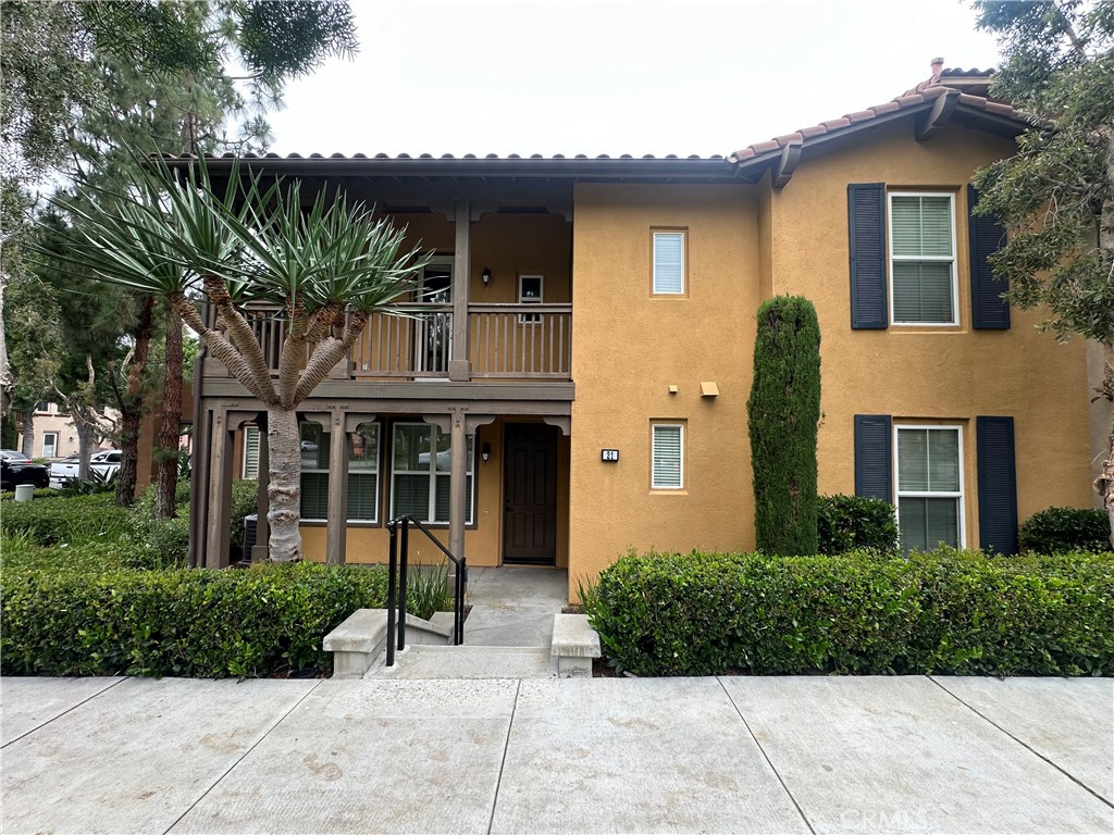 Prime Quail Hill Location! Don't miss this beautifully remodeled 4-bedroom, 3-bathroom end-unit townhome in the highly sought-after Quail Hill Community! This bright and spacious 2-story home features new flooring, fresh paint, and fully updated kitchen and bathrooms. Enjoy a generous living room with a cozy fireplace, and a stylish new kitchen equipped with stainless steel appliances. One bedroom and full bathroom are conveniently located on the main floor—ideal for guests or a home office. The first level features elegant ceramic tile flooring, while new carpet adds comfort upstairs.
Upstairs, you'll find a large built-in desk/workspace in the hallway, perfect for remote work or study. The primary suite includes a private balcony, a ceiling fan, a luxurious ensuite bathroom with dual vanities, soaking tub, separate shower, and a walk-in closet with additional storage. Two additional upstairs bedrooms also feature access to charming balconies. Additional highlights include indoor laundry hookups, ample storage, and a 2-car attached garage with an extra-large parking space. This light-filled home is steps from community amenities: pool, spa, fitness center, sports courts, parks, and scenic walking trails. Top-rated Irvine schools nearby, including Alderwood Elementary and University High School. Enjoy the convenience of walking to the Quail Hill Shopping Center, offering coffee shops, restaurants, banks, and more.