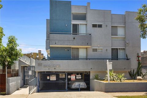 Photo of 6042 Barton Ave, Los Angeles, CA 90038 (MLS # SR26071490)