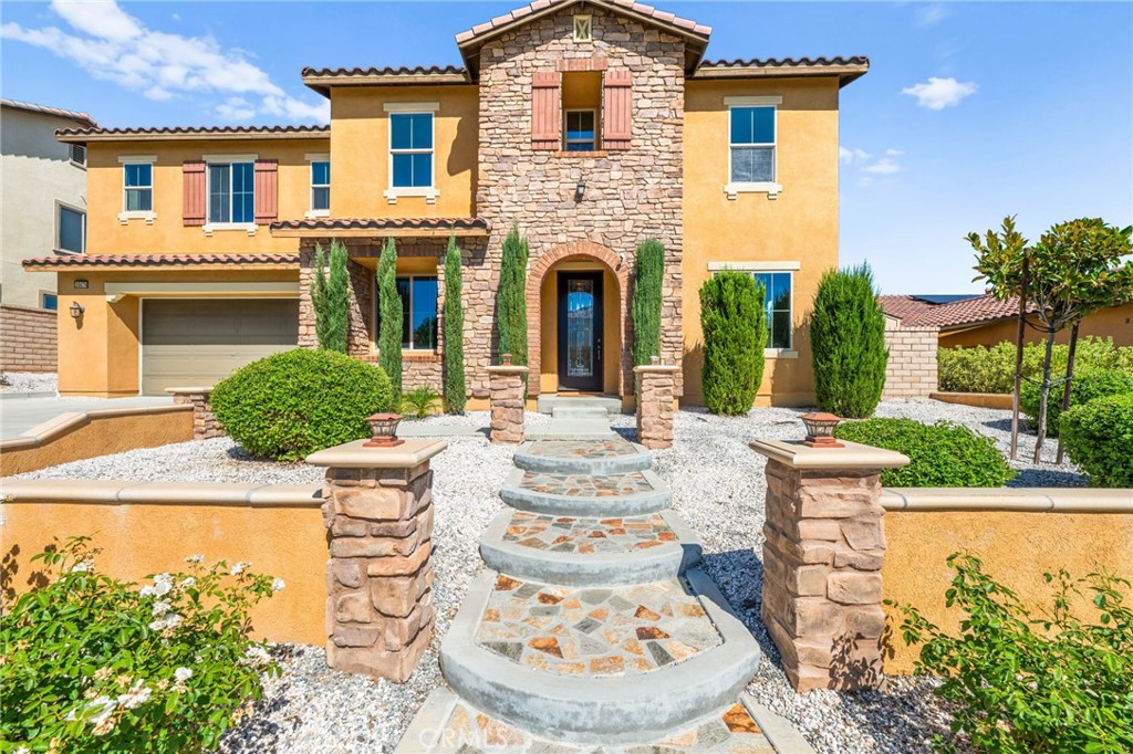 35676 Small Pine Court