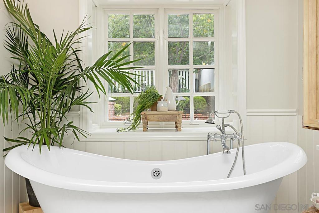 Del Mar - Residential Lease