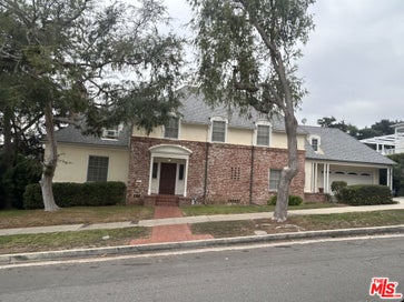 5975 S Citrus Avenue Los Angeles CA 90043