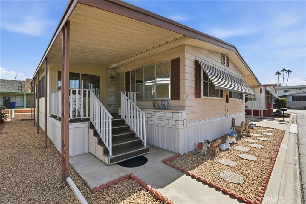 9391 California Avenue 79