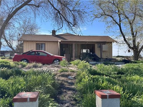 9616 Schlitz Phelan CA 92371