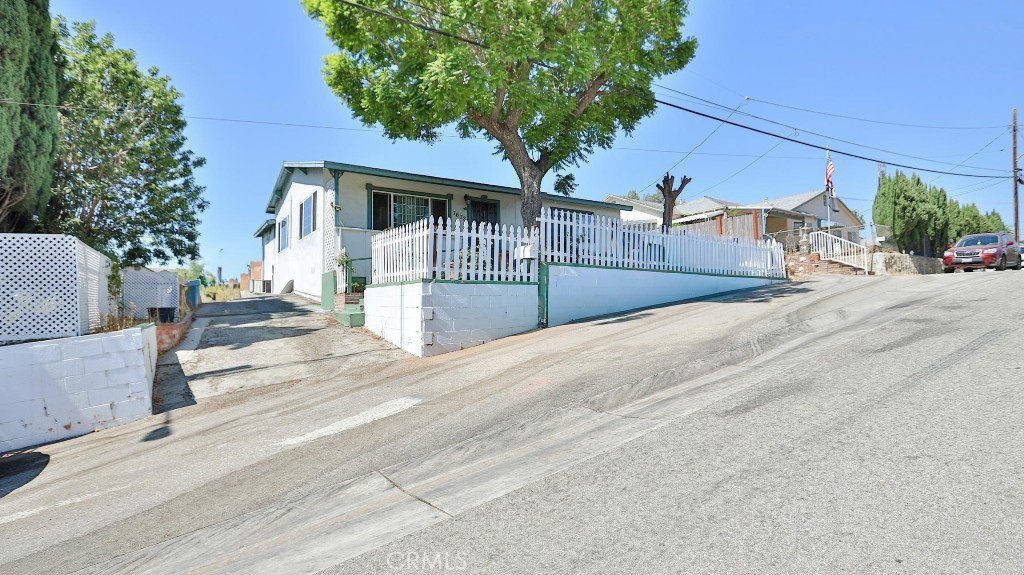 7672 Sunside Drive