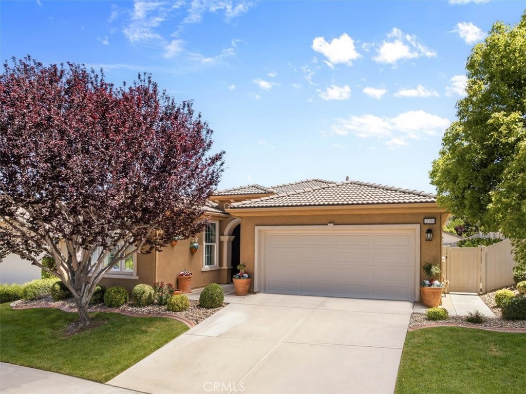 270 Bridle Trail