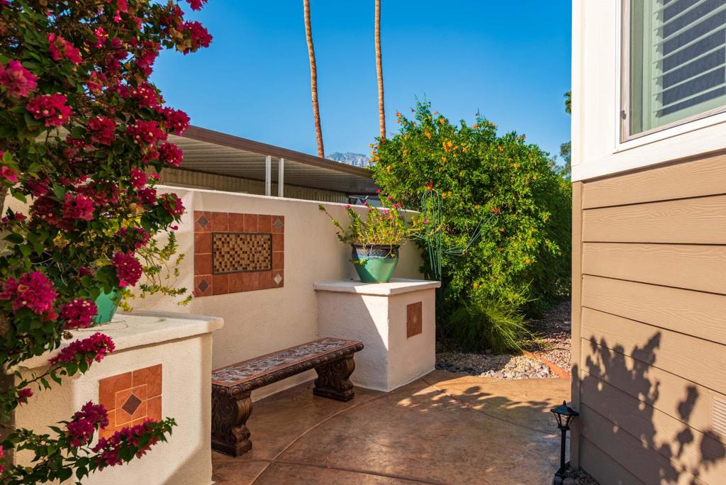 Palm Springs View Es - Manufactured In Park