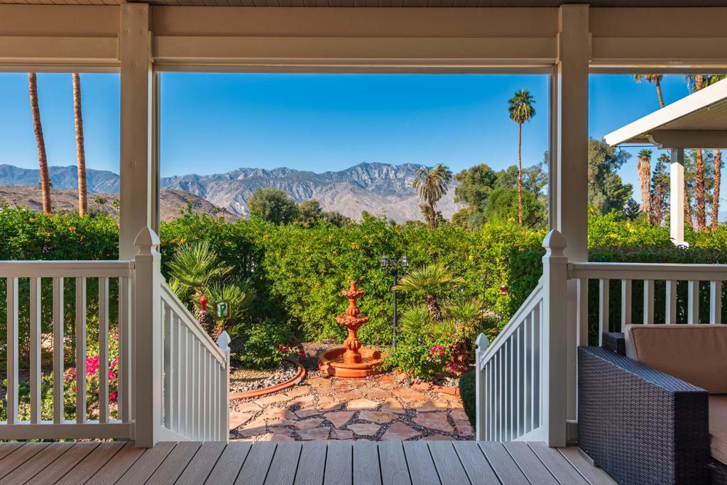 Palm Springs View Es - Manufactured In Park