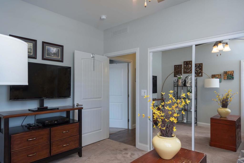 Palm Springs View Es - Manufactured In Park