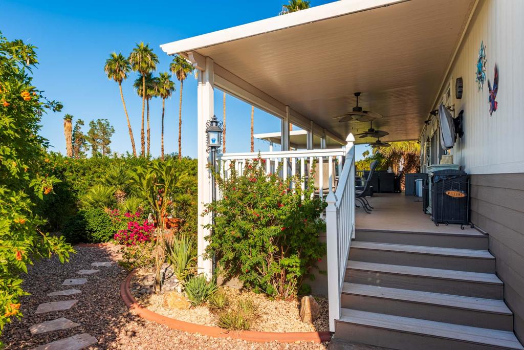 Palm Springs View Es - Manufactured In Park