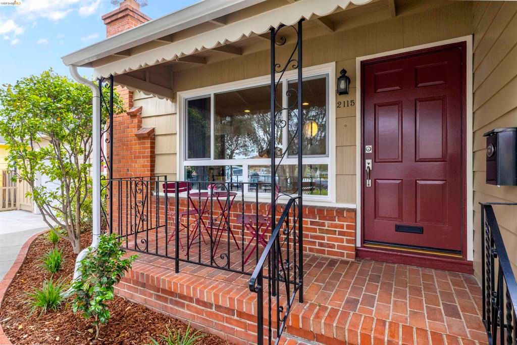 Photo of 2115 Cleveland St ST, San Leandro, CA 94577 (MLS # 41136571)