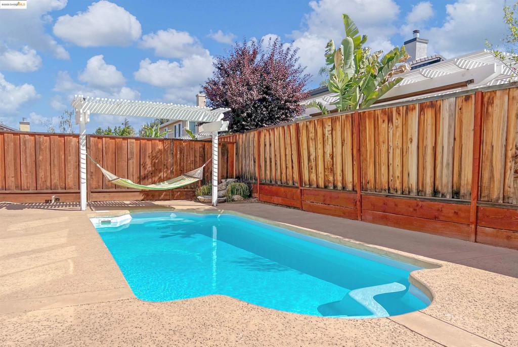 CAMPANELLO - Residential Lease