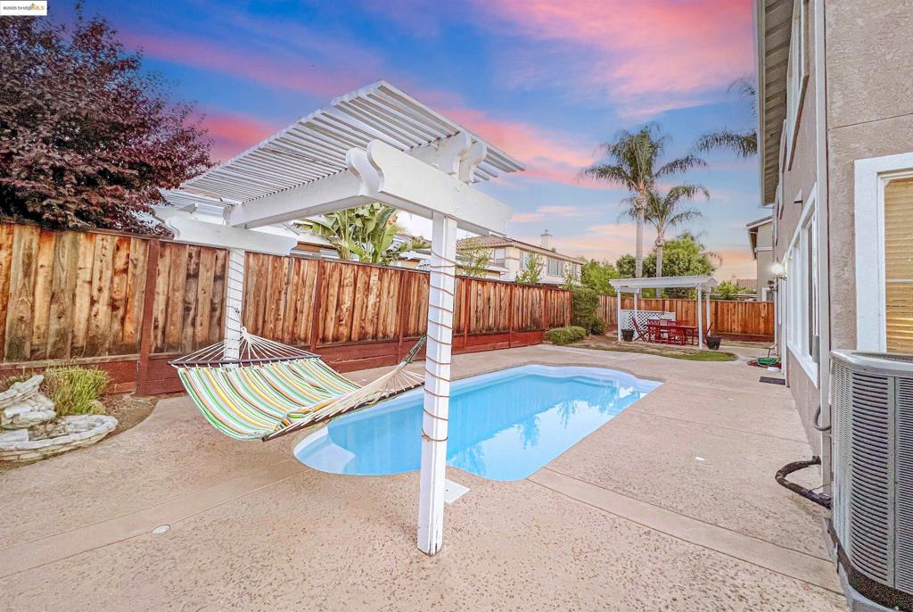 CAMPANELLO - Residential Lease