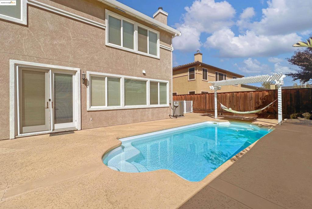 CAMPANELLO - Residential Lease