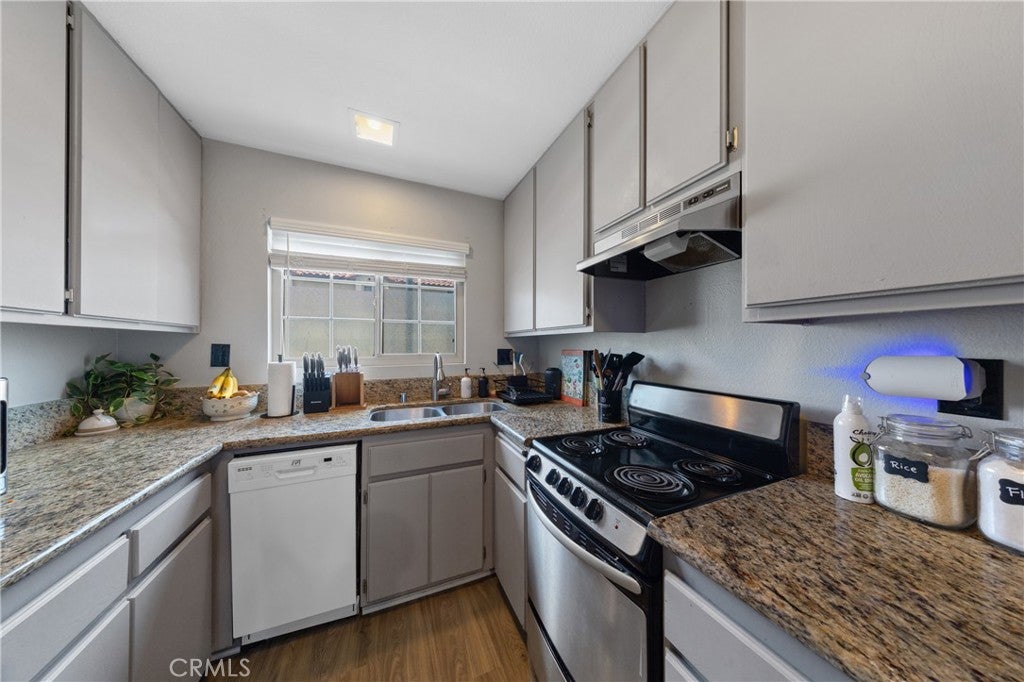 23345 La Crescenta