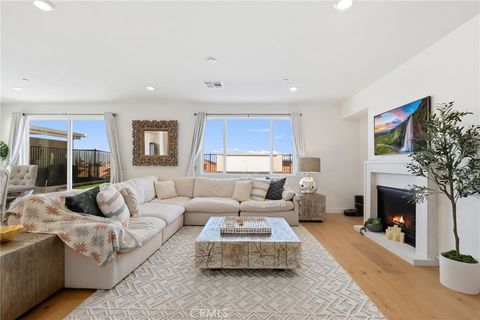 2805 Santa Fiora Corona CA 92882