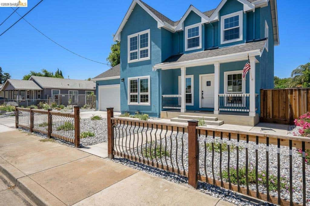 Photo of 731 Beatrice St, Brentwood, CA 94513 (MLS # 41143755)