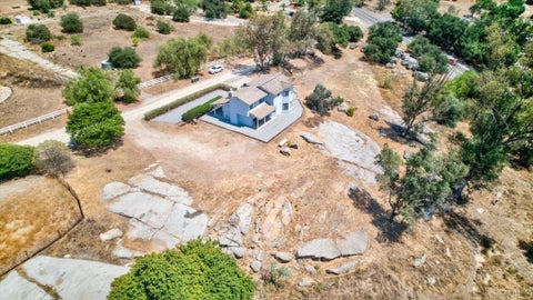 Photo of 18434 Ramona View Drive, Ramona, CA 92065 (MLS # NDP2608391)