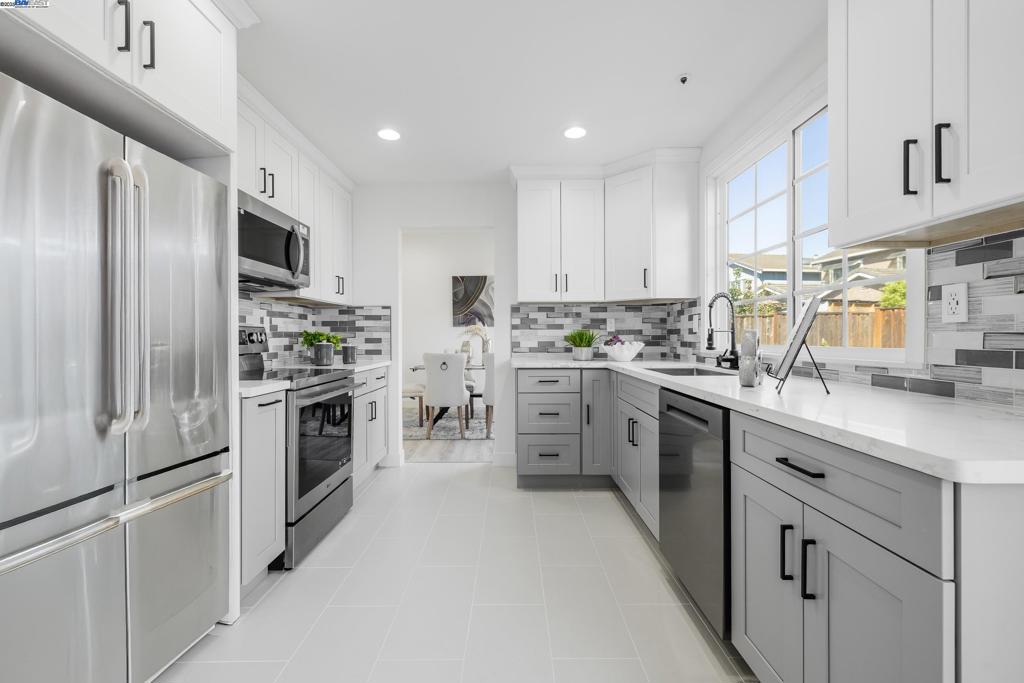 UNION LANDING - Residential