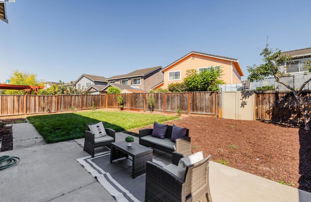 UNION LANDING - Residential