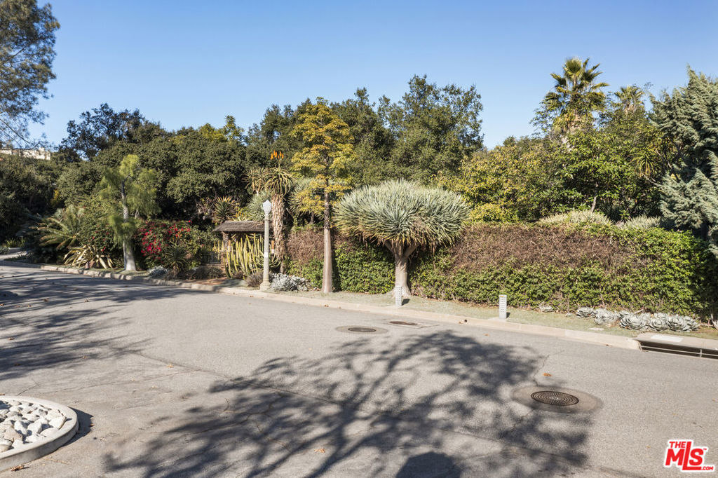 1409 El Mirador Drive