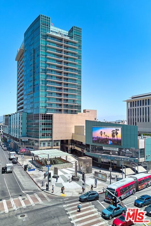 Photo of 3785 Wilshire Boulevard, Los Angeles, CA 90010 (MLS # 24461421)
