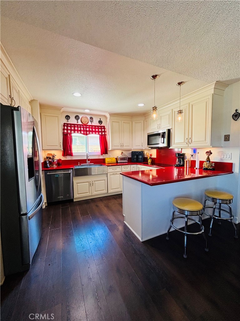 3124 E Jacaranda Avenue