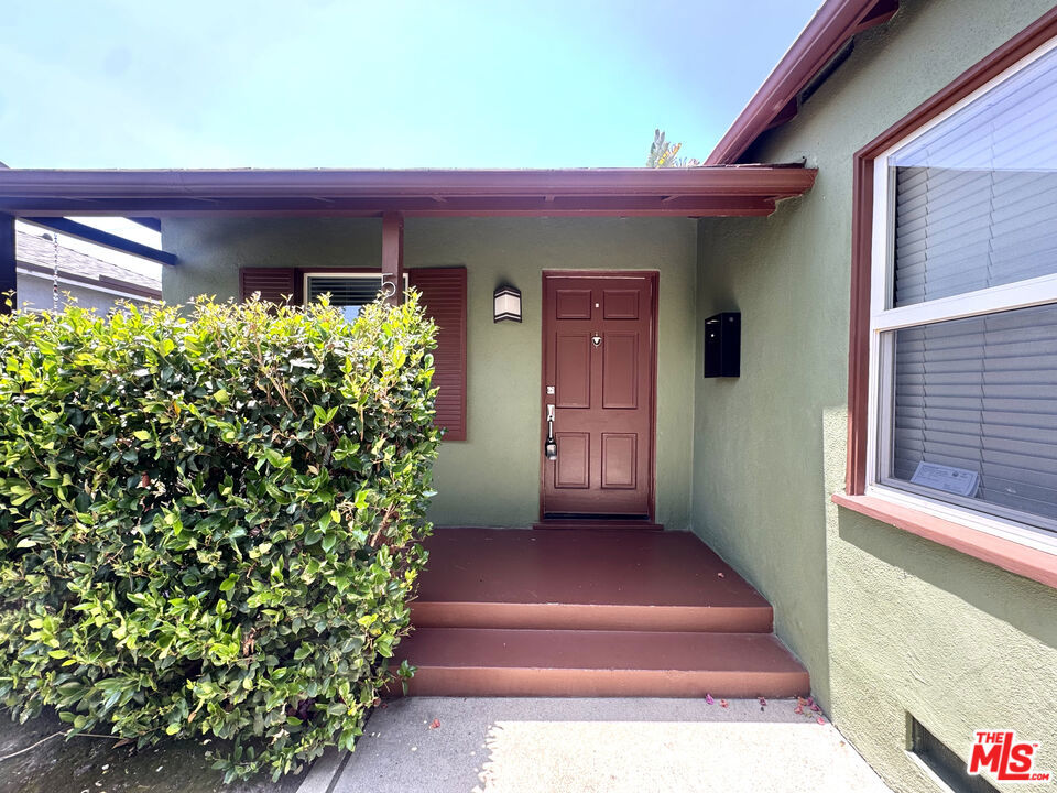 Nestled in a highly sought-after neighborhood, this beautifully renovated bungalow combines classic charm with modern updates. This cozy home features 2 bed and 1 bath, a bright and airy living space, and a sleek, updated kitchen. The private backyard offers a serene retreat, perfect for relaxing or entertaining. Conveniently located near downtown Culver with close proximity to shops and restaurants.