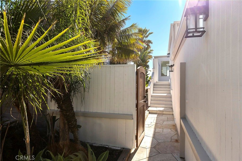 Photo of 35577 Beach RD Rd, Dana Point, CA 92624 (MLS # LG26050796)