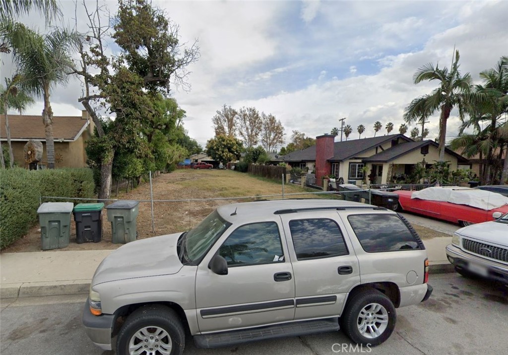 This is your opportunity to purchase an amazing parcel of land. This parcel is located in the city of Chino and is 6,800 SQ FT. The parcel is completely flat and useable for your future home. Restaurants, super markets, and the freeways are in close proximity. The parcel is located in an established neighborhood. Don't miss out!
