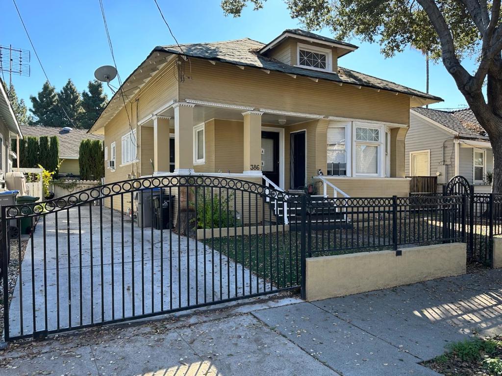 386 Margaret Street