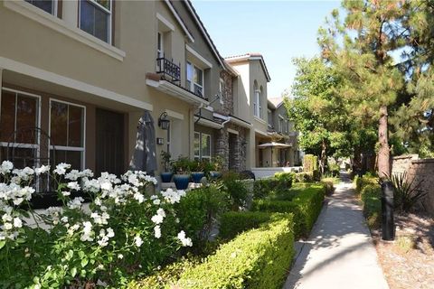 15723 Parkhouse Drive 40 Fontana CA 92336