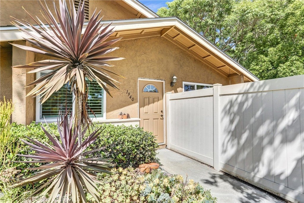 1940 Park Dale LN, Encinitas CA 92024