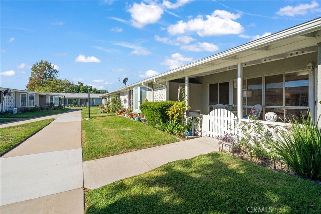 1603 Merion Way 42C