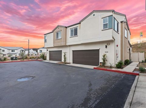 35228 TUFT PLACE Fallbrook CA 92028
