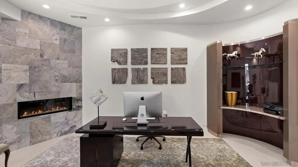 La Jolla, California 92037, United States, 5 Bedrooms Bedrooms, ,6 BathroomsBathrooms,Residential,Active,125658