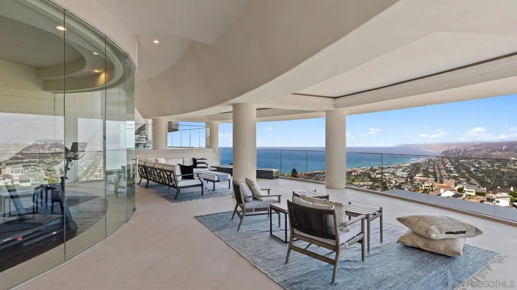 La Jolla, California 92037, United States, 5 Bedrooms Bedrooms, ,6 BathroomsBathrooms,Residential,Active,125658