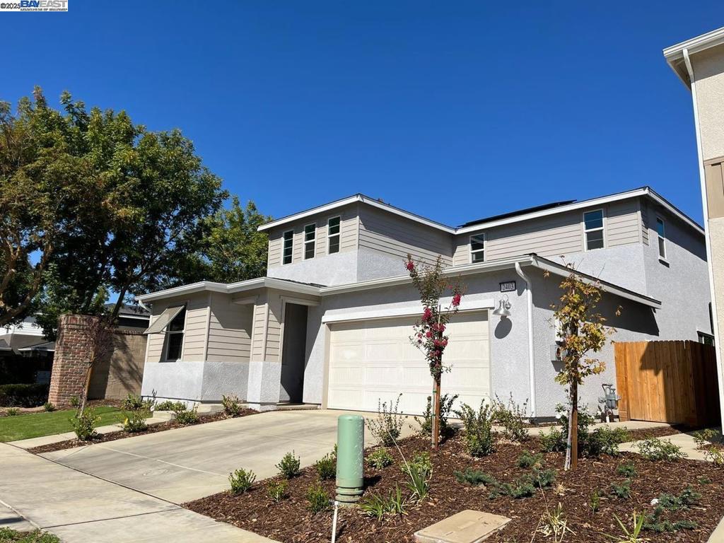 This 3 year old, 2 story home is convenniently located in a well maintained community. It offers easy access to all shopping, public transportation and only 5 minute drive from UC Merced. The ground floor offers 1 BR, 1 Bath, large living area, kitchen with large central island, and dining area. 2nd floor offer large MBR with MBath, 2 additional Bed rooms, loft, and laundry room with washer and dryer. House is vacant and aggressively priced for a quick sale. For appointment and more information call agent.