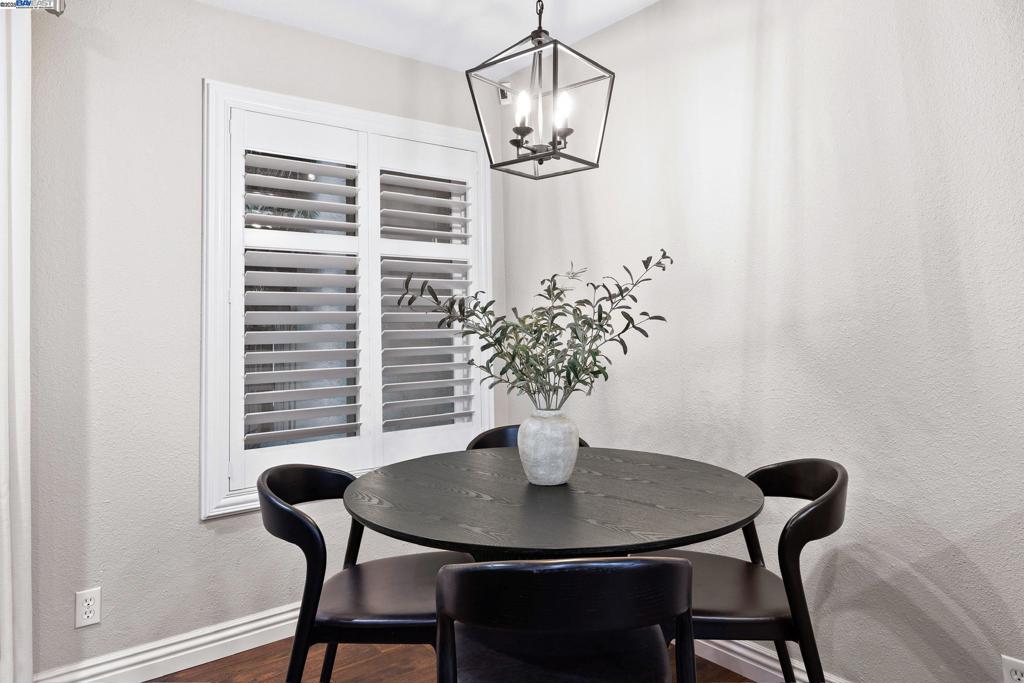 OAK ROAD STATION - Residential