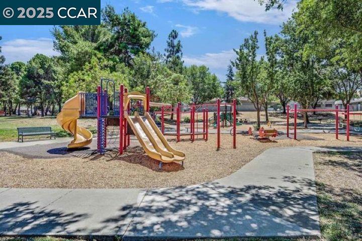 CLAYTON V.HILNDS - Residential