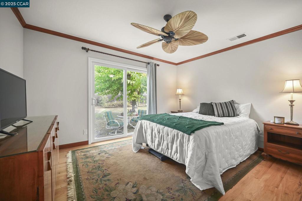 CLAYTON V.HILNDS - Residential