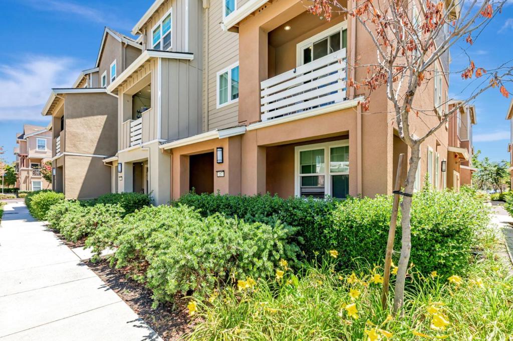 Discover this bright & elegant 4-bed, 3.5-bath, tri-level condo in Morgan Hill. Built in 2015, this spacious 2,222 sq ft layout offers abundant natural light, an end position, and a convenient two-car garage. Enjoy community amenities including pool, spa, and well-maintained common areas -- All bundled into an attractive HOA of $383/month. Just steps away from dining, markets, and charming local events, this rare gem blends comfort, style, and value at $1,099,000.