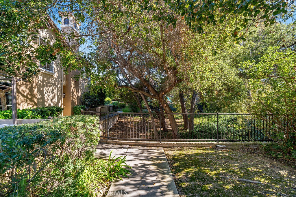 Park Lane Townhomes (203) - Residential