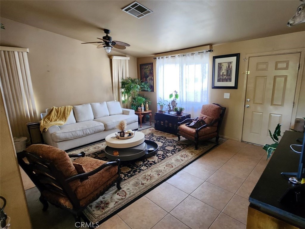 31120 Avenida La Gaviota