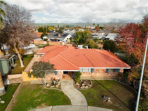 Photo of 10 Grey Way, Taft, CA 93268 (MLS # SR26161538)