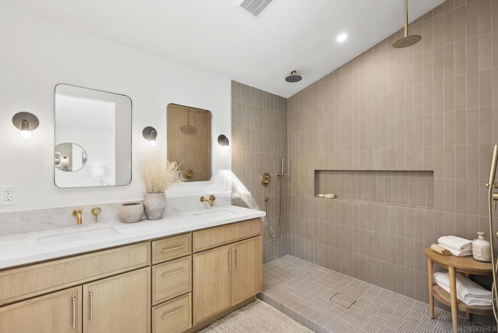 Bay Park - Residential