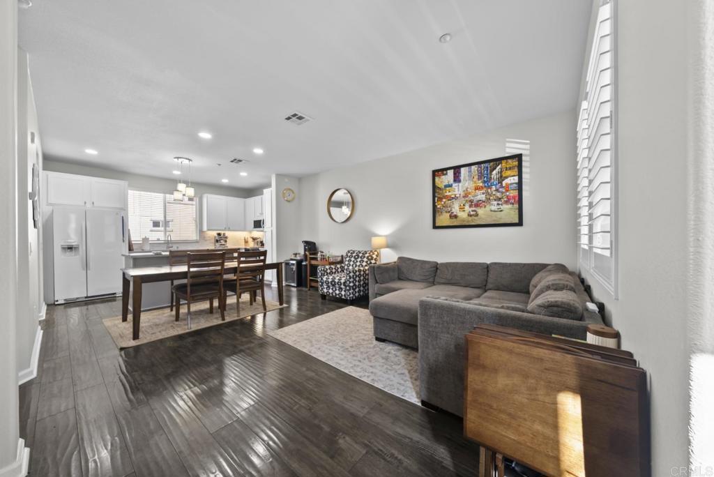 2724 Hazelnut Court