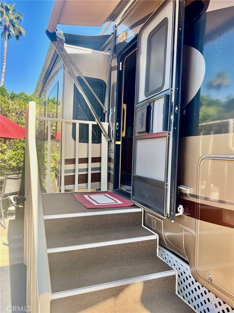 Outdoor Resort - Land