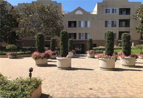 8889 Caminito Plaza Centro 7304 San Diego CA 92122