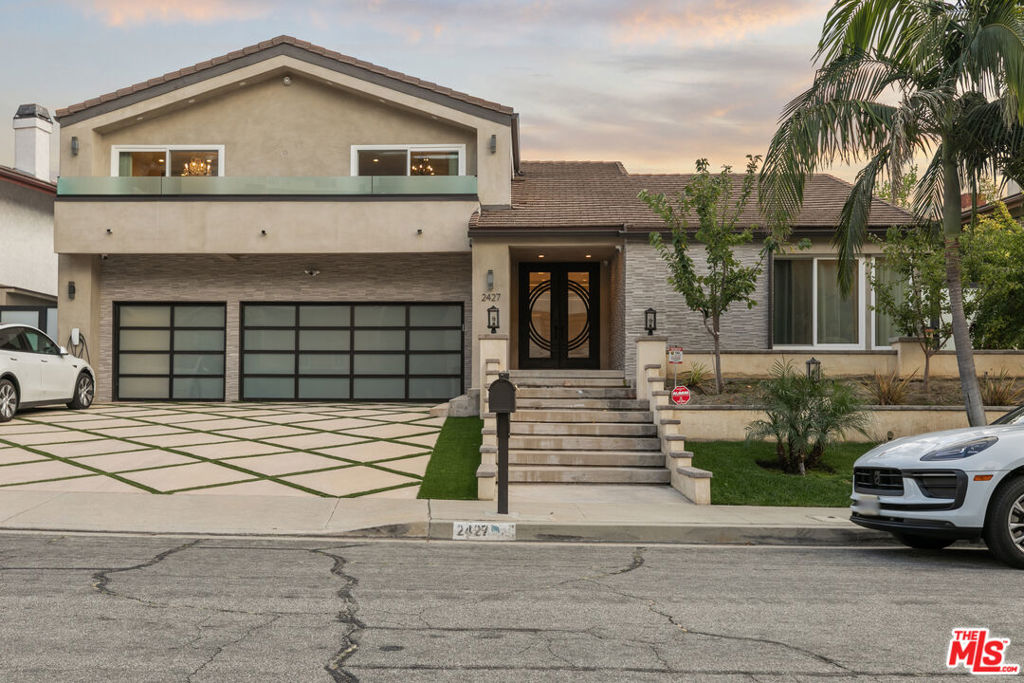 2427 Flintridge Drive